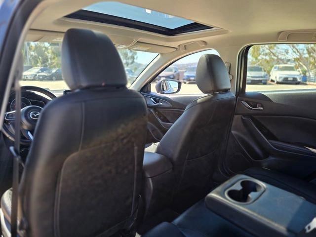 Used 2018 MAZDA MAZDA3 Grand Touring w/ Premium Equipment Package image 16