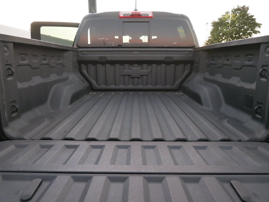 Used 2024 Chevrolet Colorado Trail Boss w/ Technology Package AWD/4WD image 11