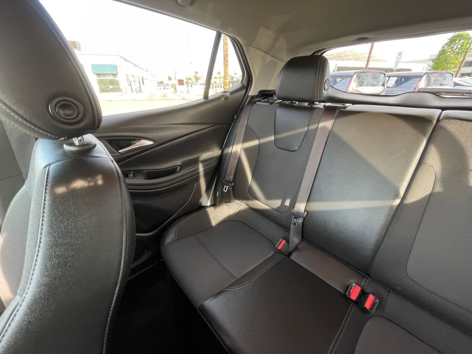 Used 2025 Buick Encore GX Preferred image 39