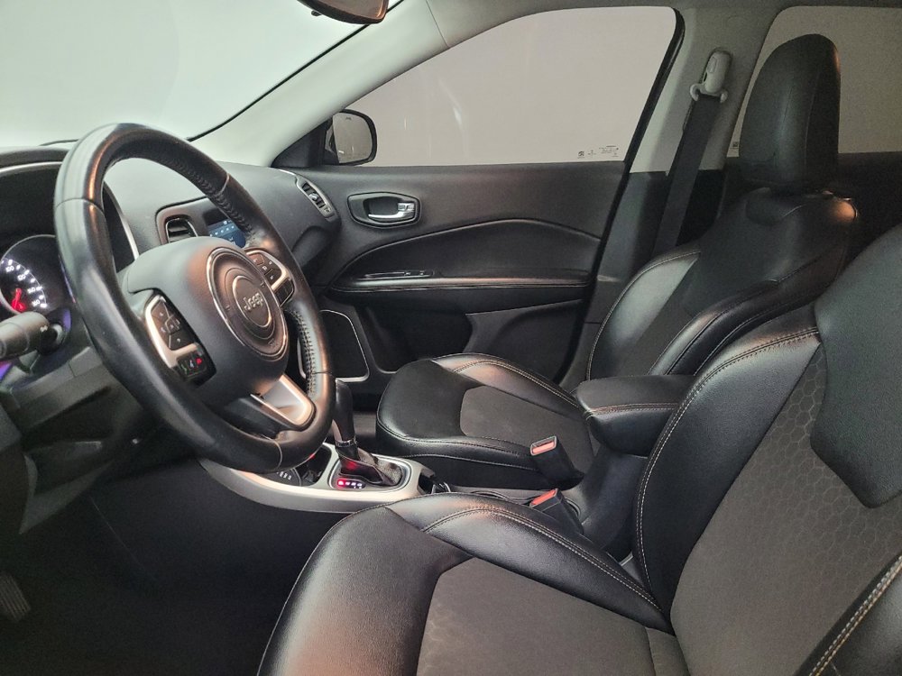 Used 2020 Jeep Compass Latitude image 17