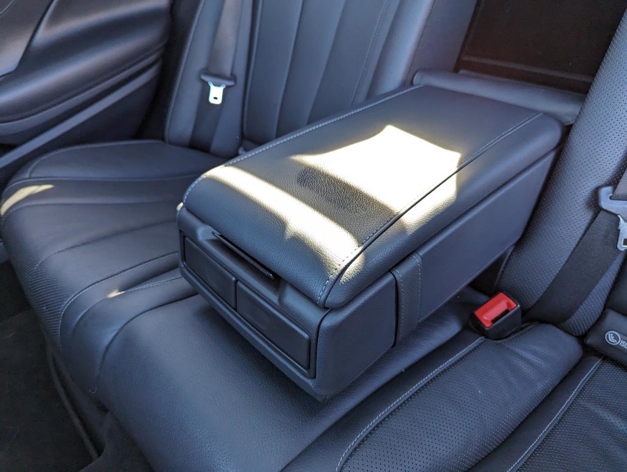 Used 2015 Mercedes-Benz S 550 4MATIC Sedan image 45