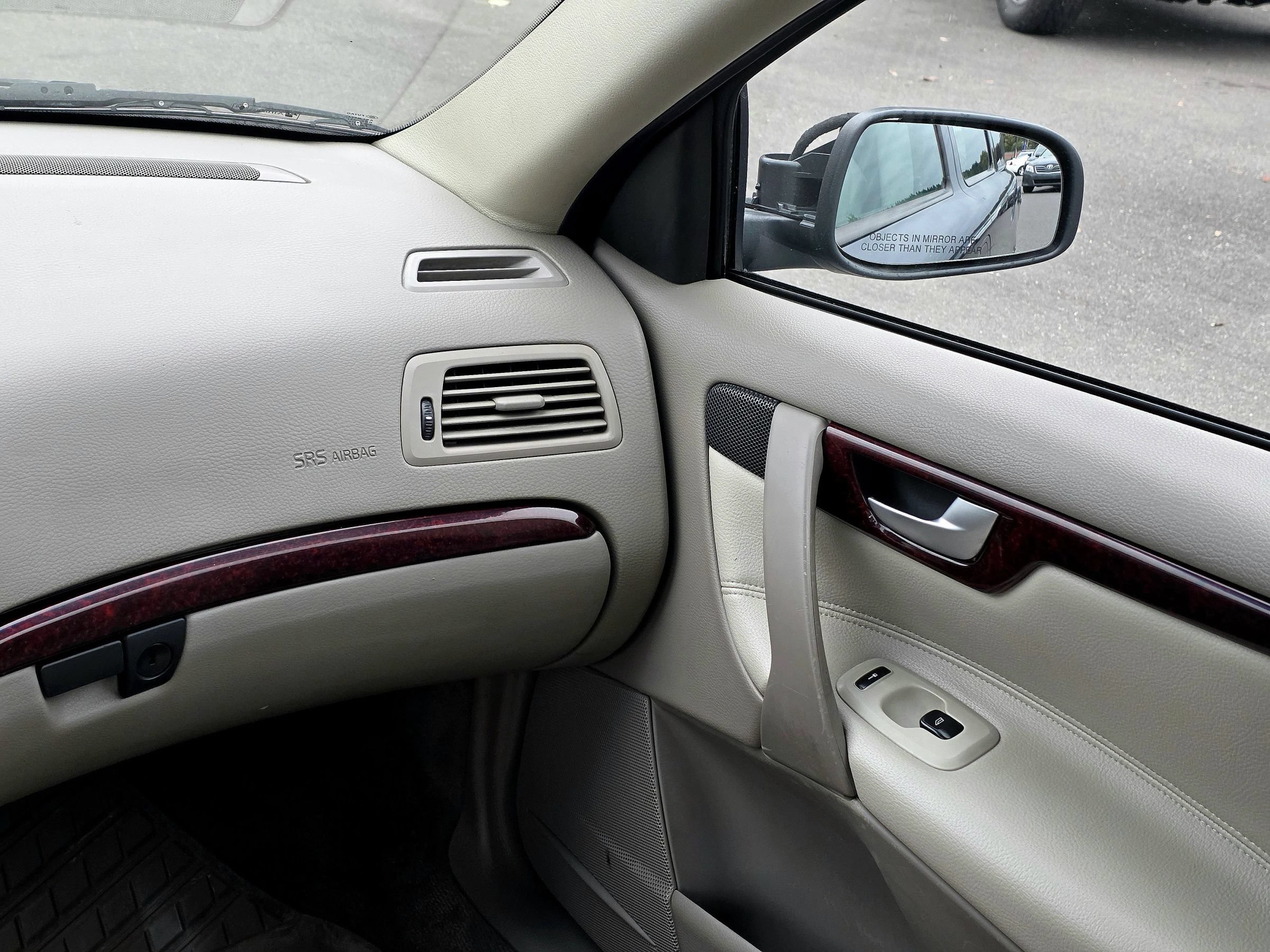 Used 2004 Volvo V70 2.5T FWD image 28