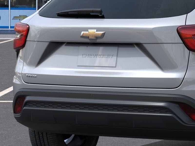 New 2026 Chevrolet Trax LS w/ LS Convenience Package FWD image 38