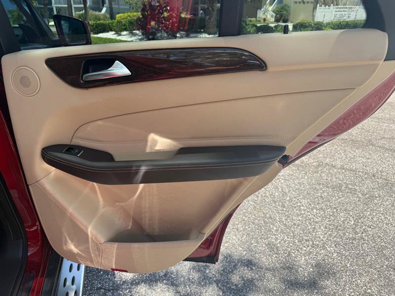 Used 2016 Mercedes-Benz GLE 350 image 19