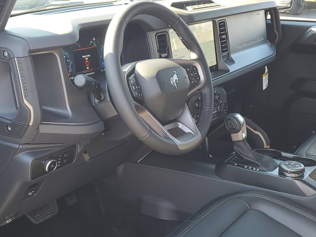 New 2026 Ford Bronco Badlands AWD/4WD image 9