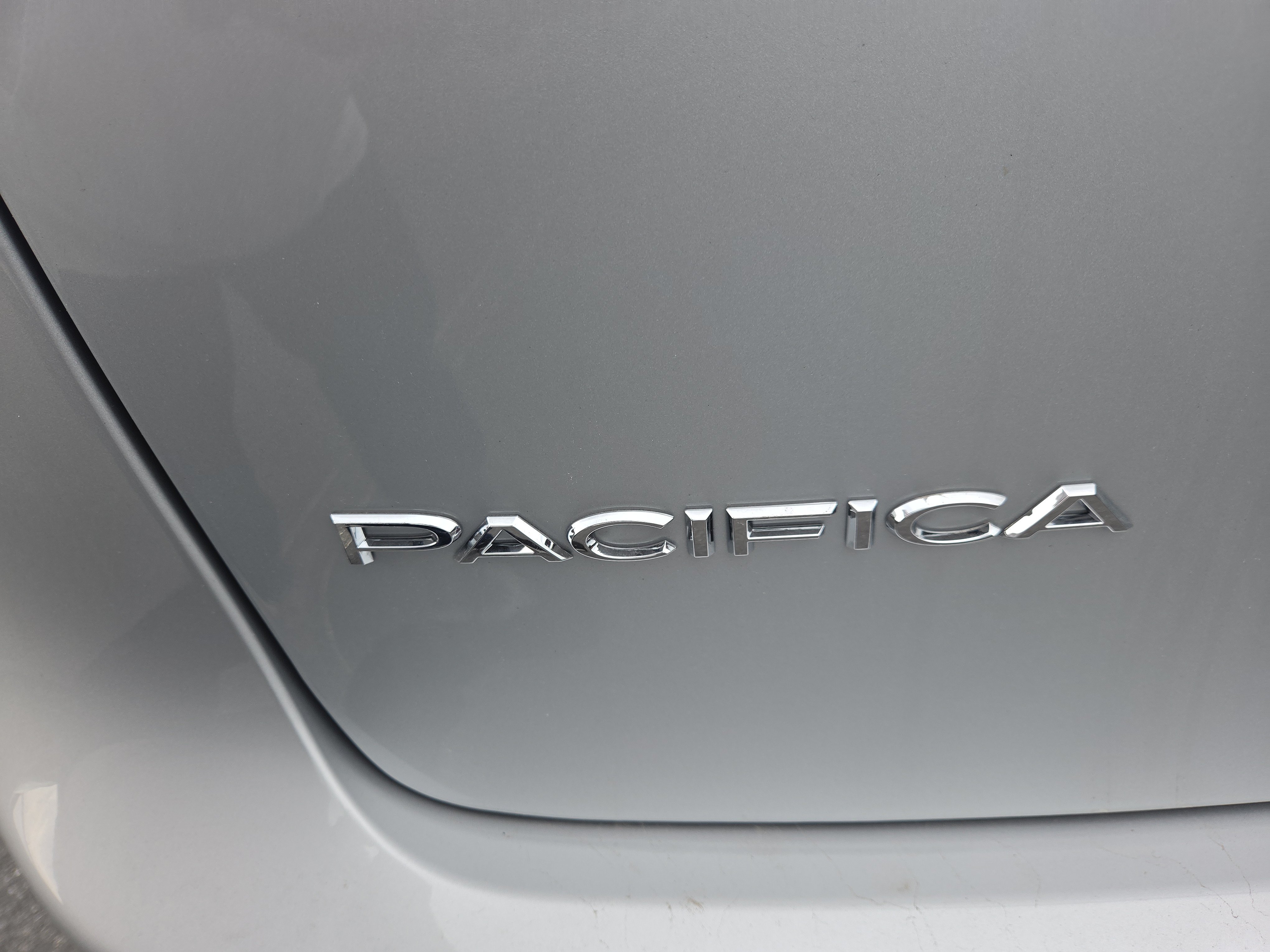 New 2026 Chrysler Pacifica Select AWD/4WD image 24