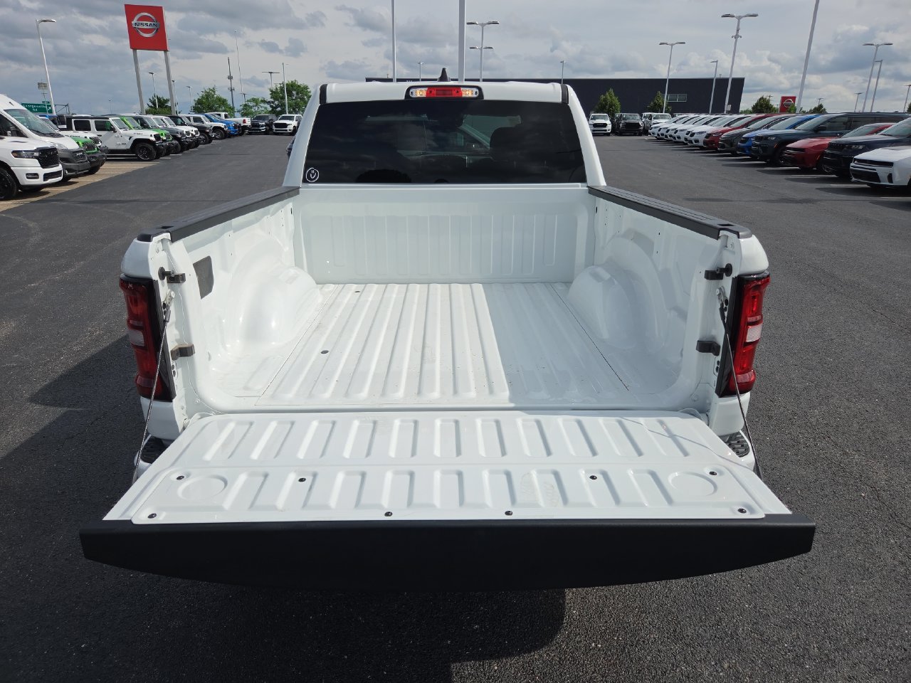 New 2026 RAM 1500 Big Horn w/ Night Edition AWD/4WD image 7