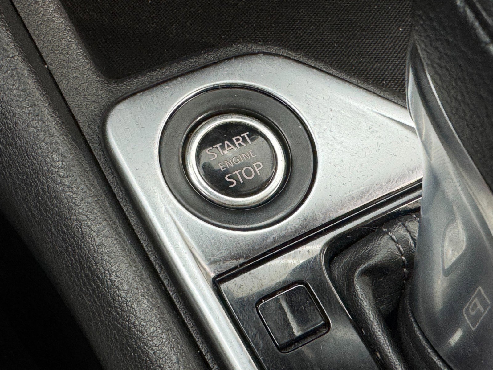 Used 2020 Nissan Sentra S image 25