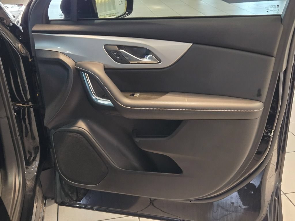 Certified 2023 Chevrolet Blazer LT AWD/4WD image 4