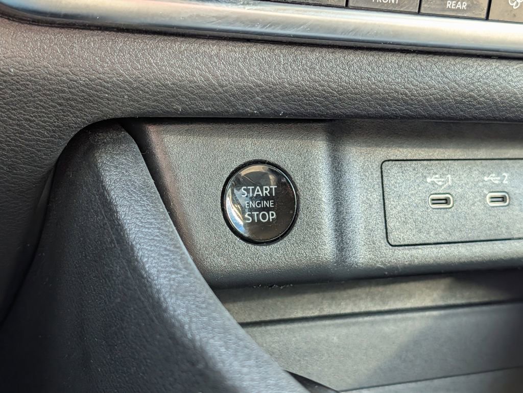Used 2025 Nissan Rogue SV AWD/4WD image 44