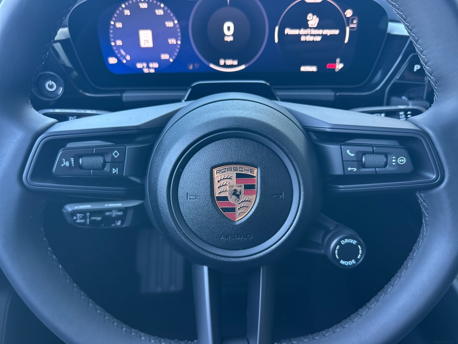 New 2026 Porsche Macan 4 Electric AWD/4WD image 15