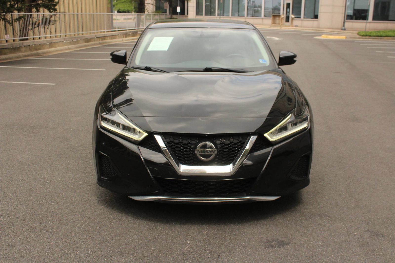 Used 2019 Nissan Maxima 3.5 SV w/ Floor Mat Group FWD image 3