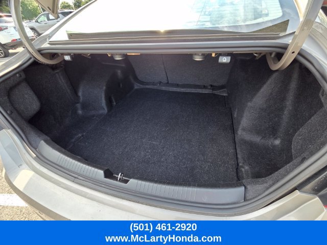 Used 2024 Chevrolet Malibu LT FWD image 16