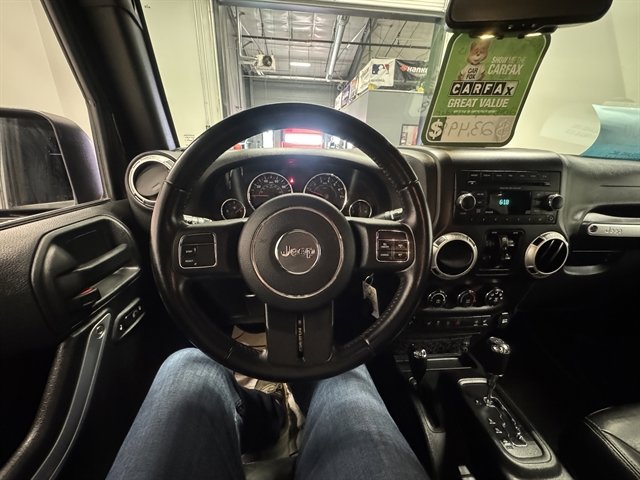 Used 2018 Jeep Wrangler Unlimited Sahara image 17