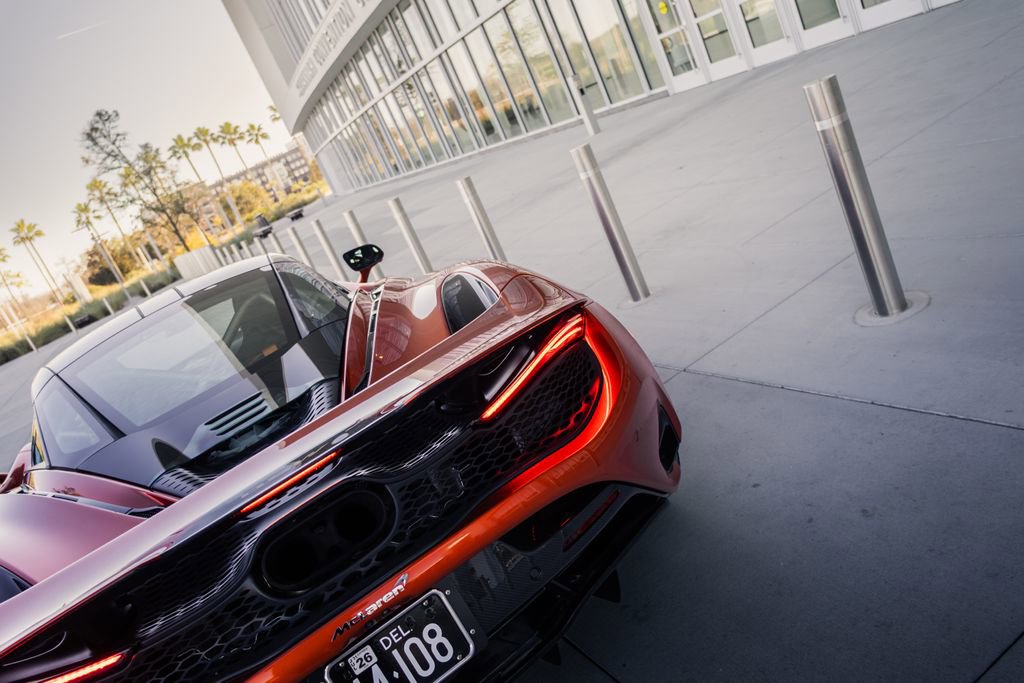 Used 2024 McLaren 750S image 31