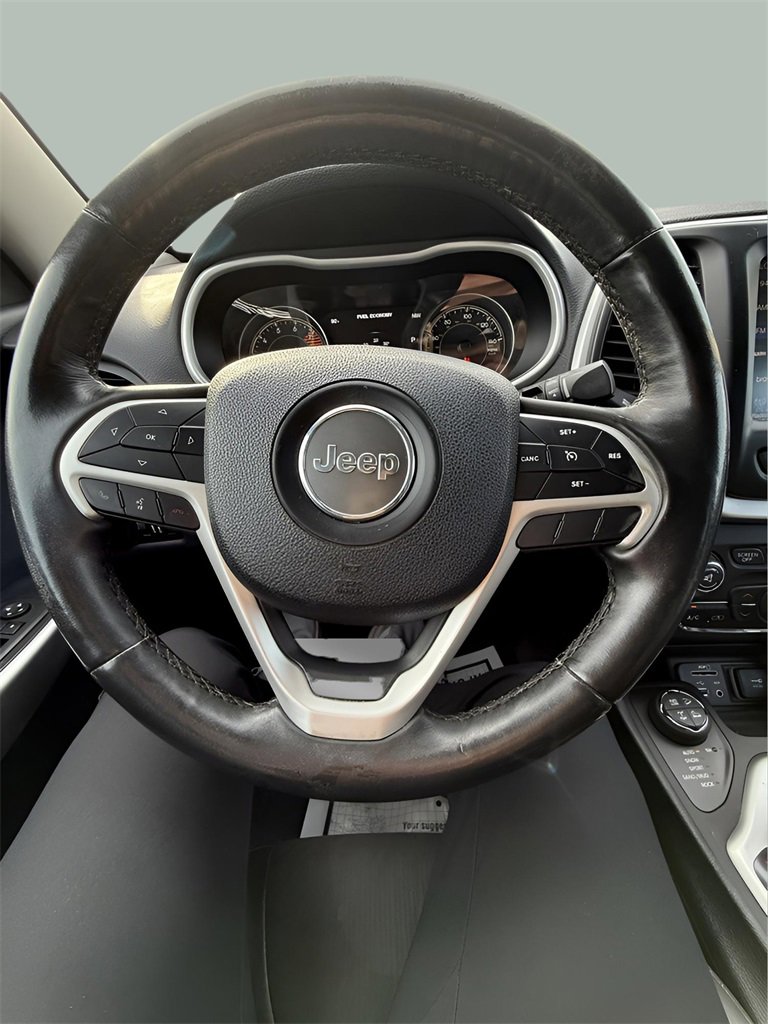 Used 2018 Jeep Cherokee Trailhawk w/ Comfort/Convenience Group image 26