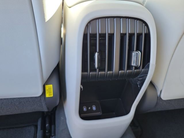 New 2026 Hyundai Kona SEL Premium image 19
