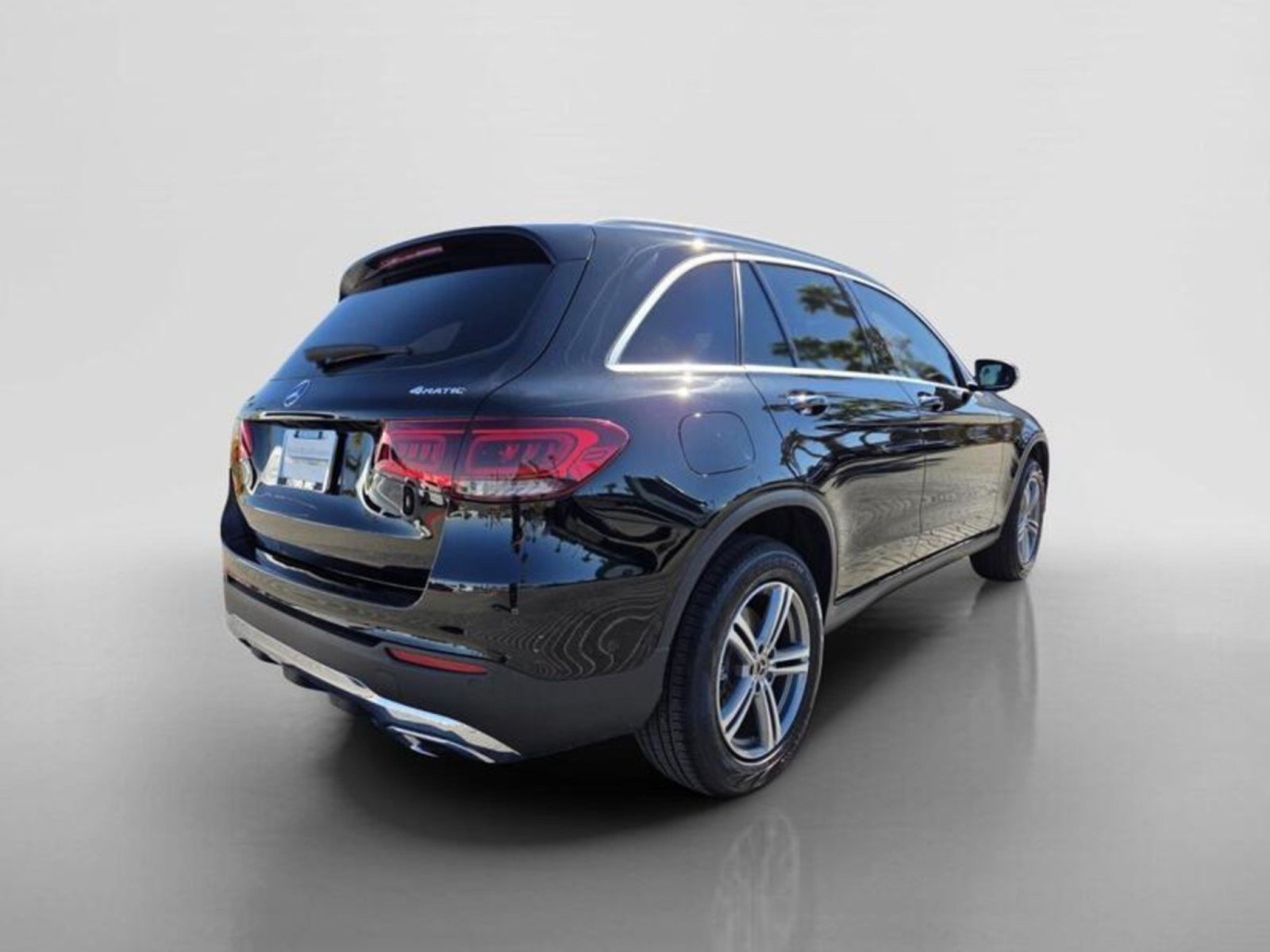 Used 2021 Mercedes-Benz GLC 300 4MATIC image 5