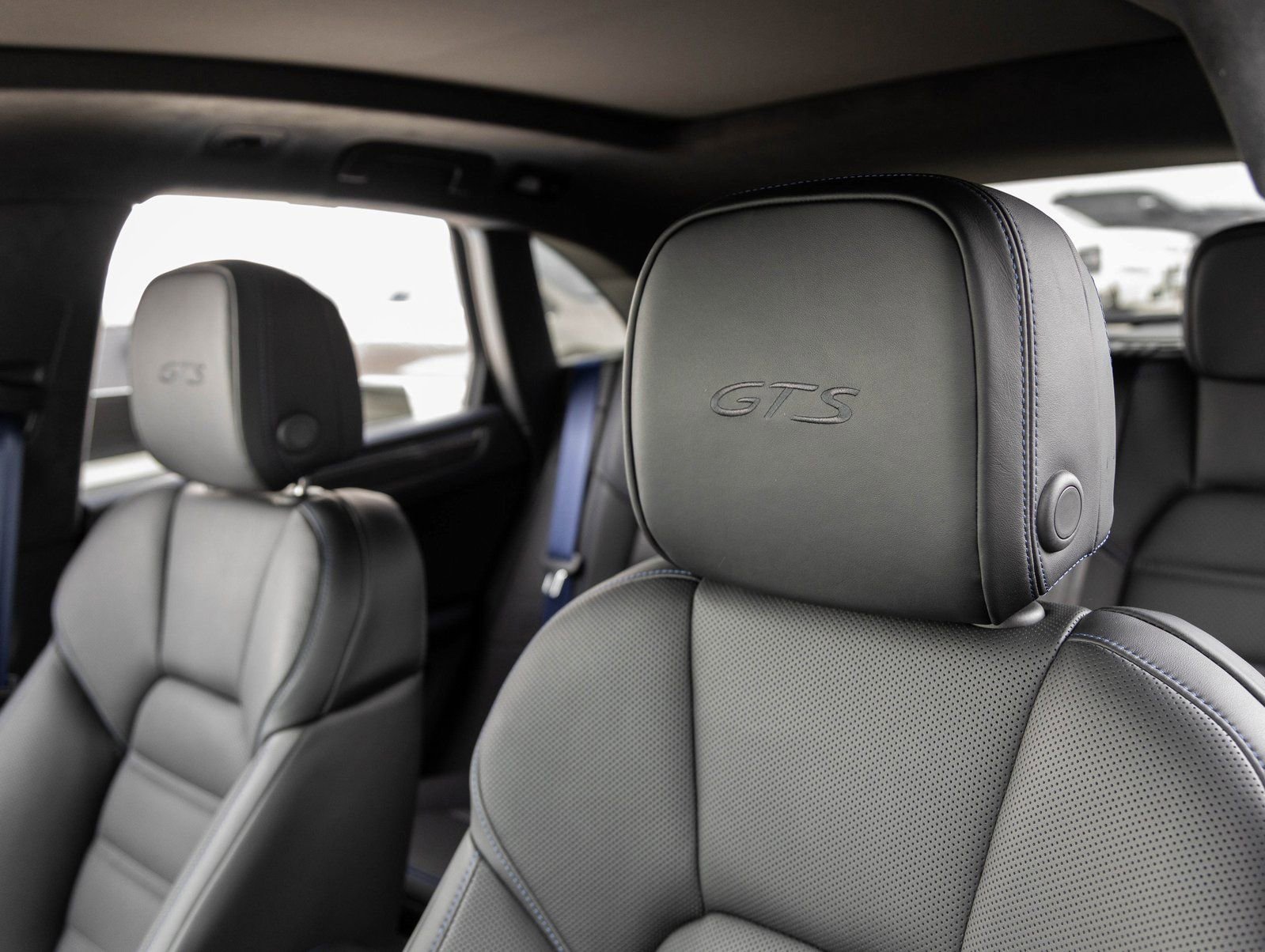 New 2026 Porsche Macan GTS image 23