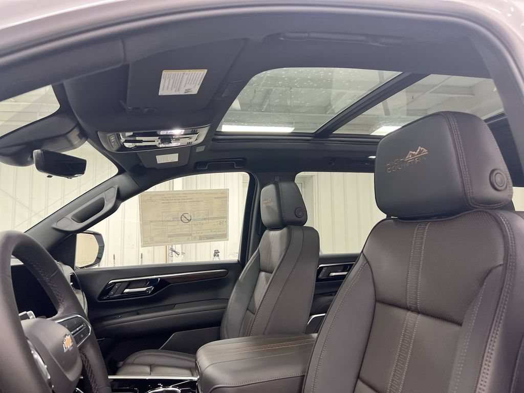 New 2026 Chevrolet Tahoe High Country w/ Sun And Tow Package AWD/4WD image 20
