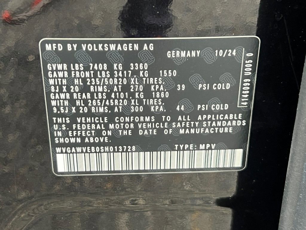 New 2025 Volkswagen ID. Buzz Pro S RWD image 23