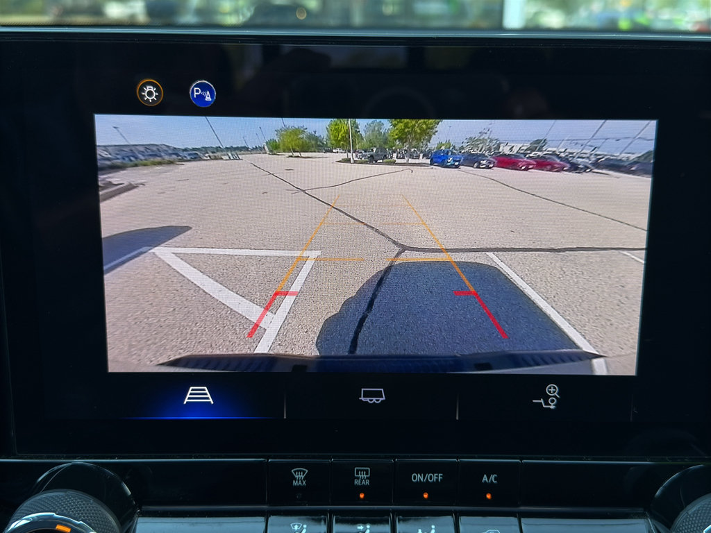 Used 2023 Chevrolet Colorado Trail Boss AWD/4WD image 22