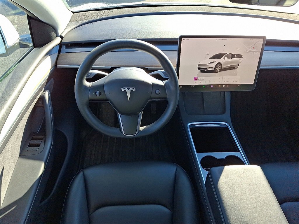 Used 2023 Tesla Model Y Long Range image 11
