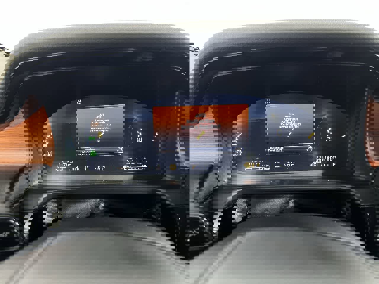 Used 2020 Lincoln Aviator Reserve w/ Equipment Group 202A image 17