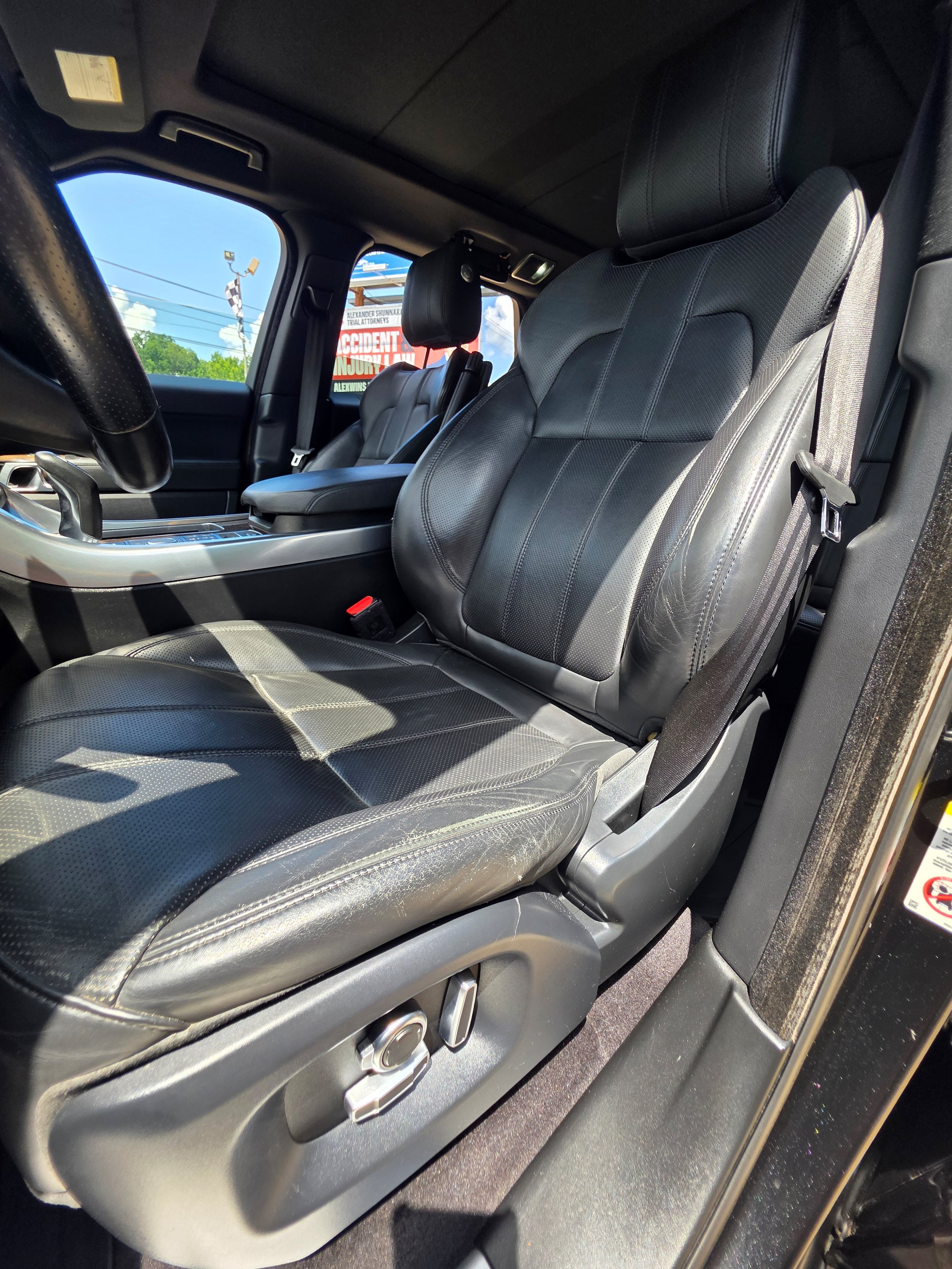 Used 2017 Land Rover Range Rover Sport HSE AWD/4WD image 21