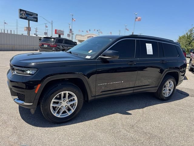 Certified 2023 Jeep Grand Cherokee L Laredo w/ Trailer Tow Group (B) RWD image 3