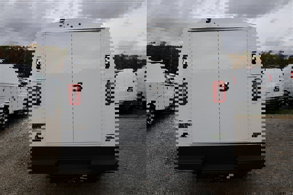 New 2025 Chevrolet Express 3500 w/ Power Convenience Package image 9