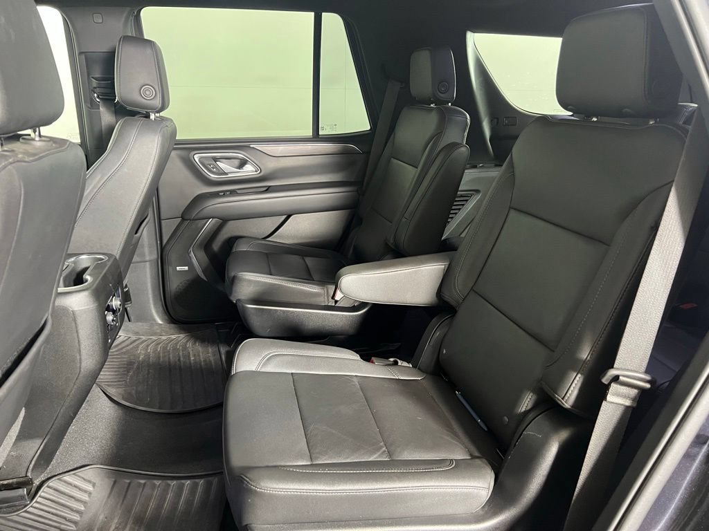 Used 2022 Chevrolet Tahoe Z71 w/ Luxury Package AWD/4WD image 13