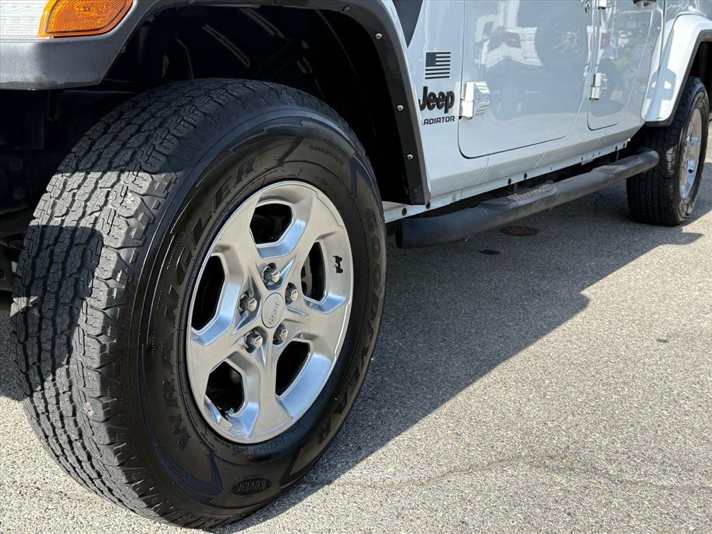 Used 2021 Jeep Gladiator Sport AWD/4WD image 10