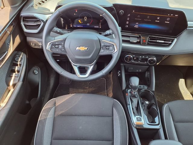 Used 2024 Chevrolet TrailBlazer LT w/ Convenience Package AWD/4WD image 6