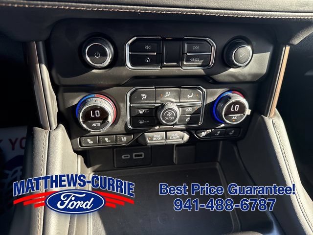 Used 2024 Chevrolet Tahoe High Country w/ Advanced Technology Package RWD image 10