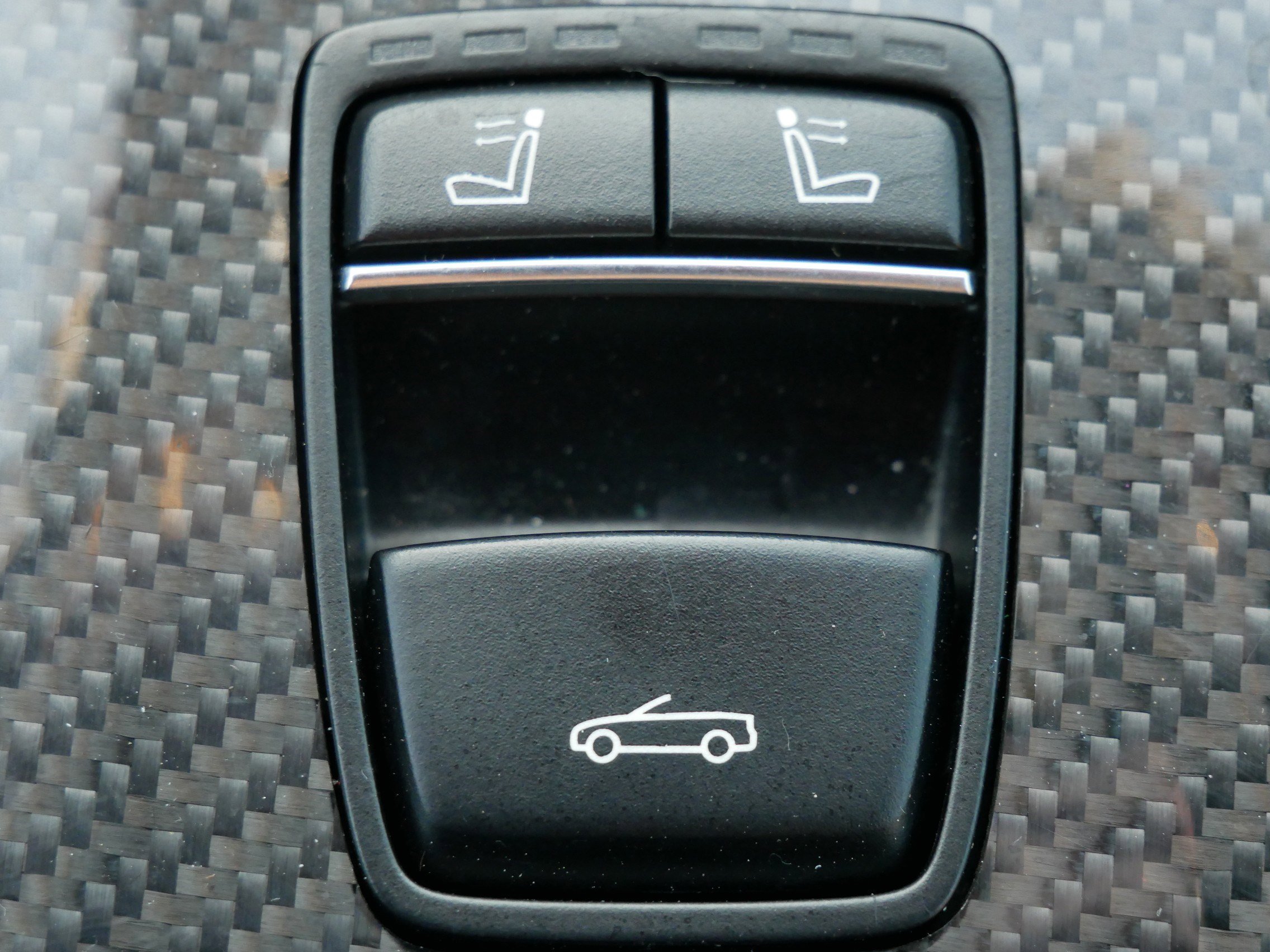 Used 2015 BMW M4 Convertible image 32