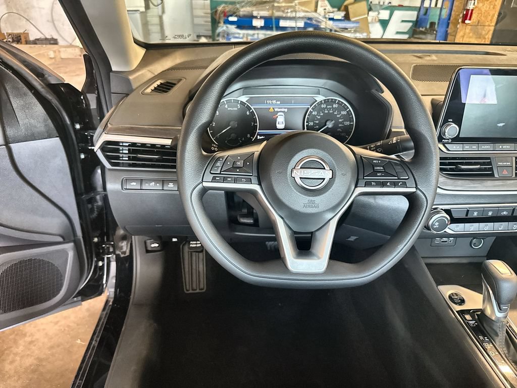 New 2026 Nissan Altima 2.5 SV FWD image 11