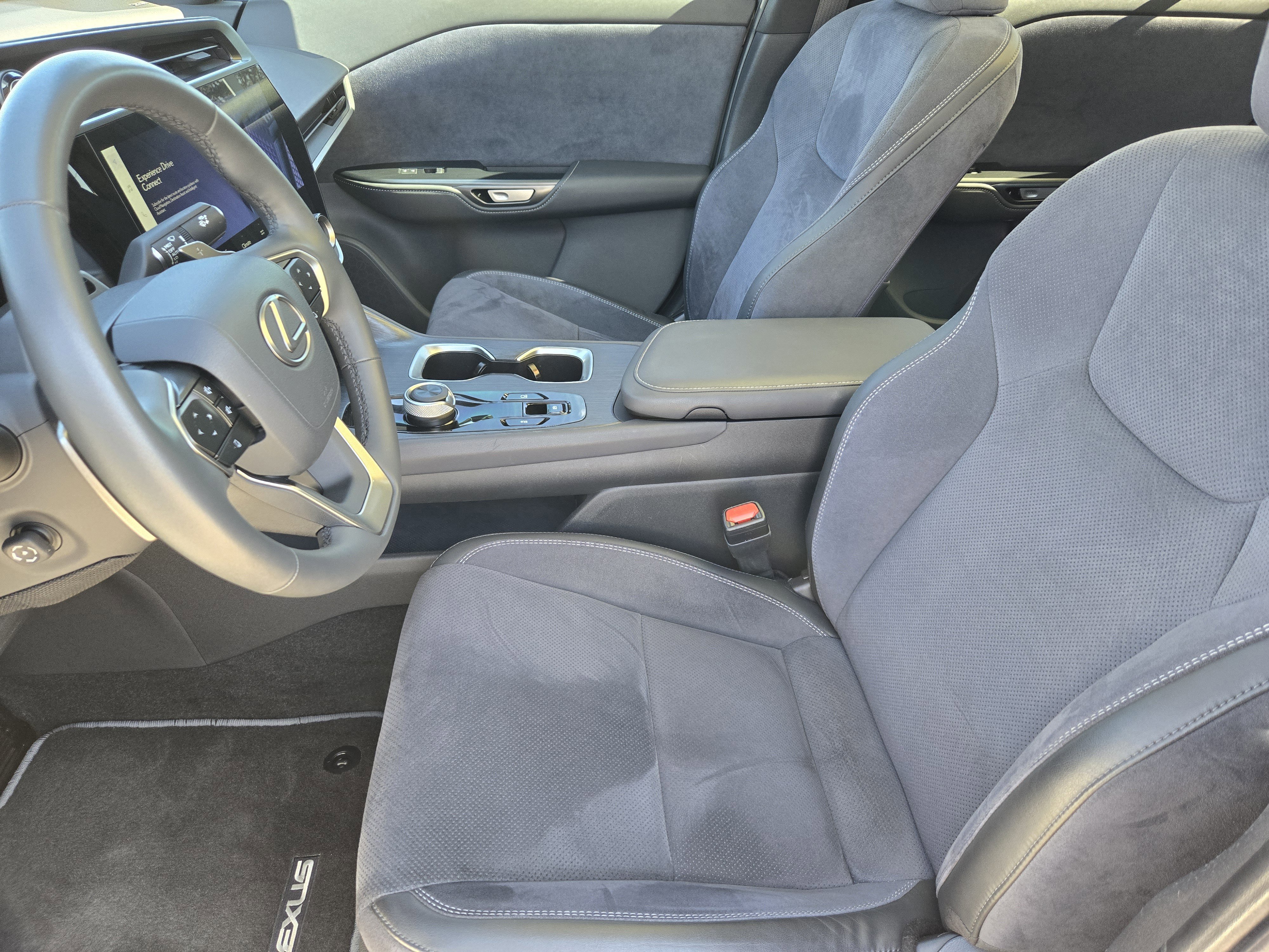 Used 2023 Lexus RZ 450e Premium w/ Accessory Package (Z1) image 7