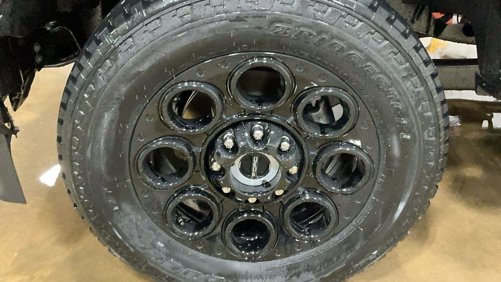 New 2025 Ford F350 Lariat w/ Black Appearance Package image 9