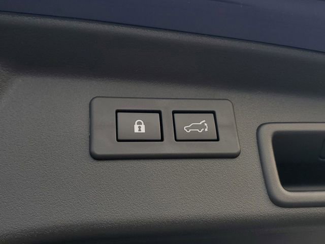 New 2026 Subaru Outback Touring image 9