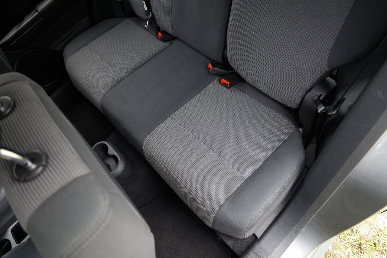 Used 2011 Dodge Caliber Heat w/ Security Group FWD image 10