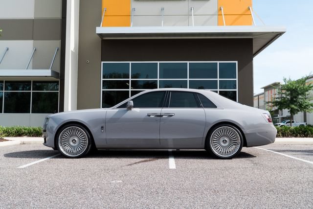 Used 2024 Rolls-Royce Ghost Black Badge AWD/4WD image 6