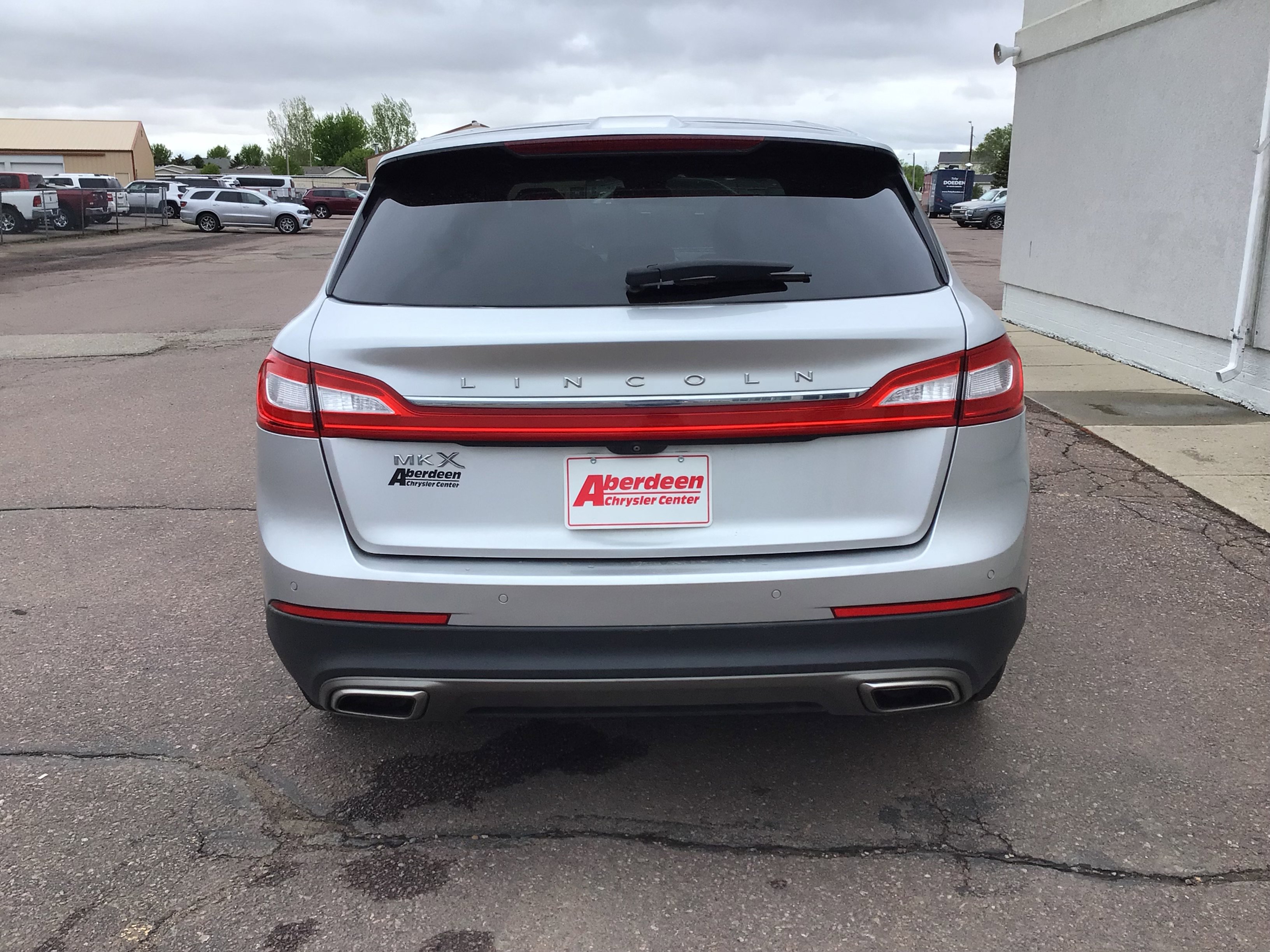 Used 2016 Lincoln MKX Premiere FWD image 5
