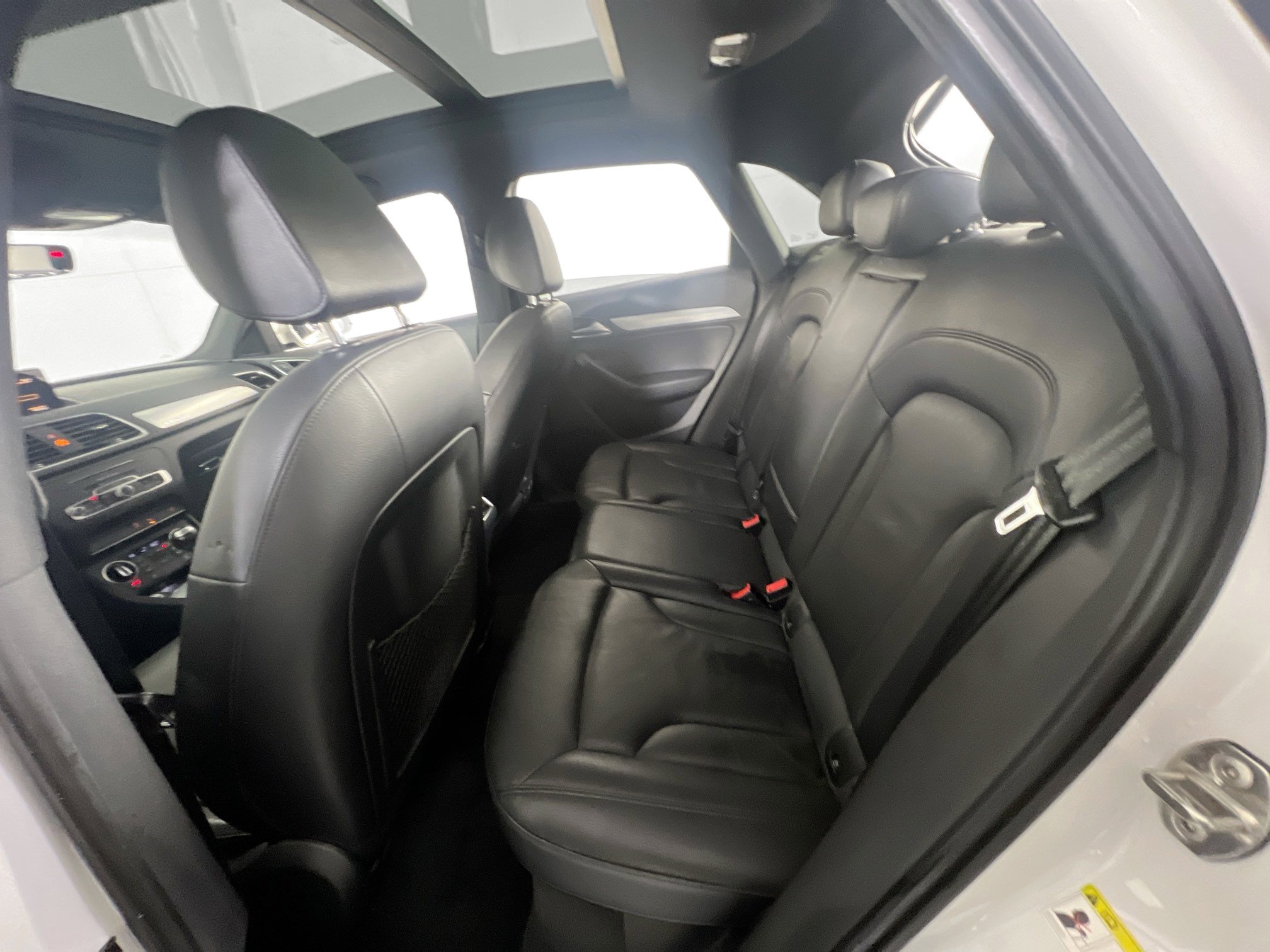 Used 2018 Audi Q3 2.0T Premium w/ Convenience Package image 24