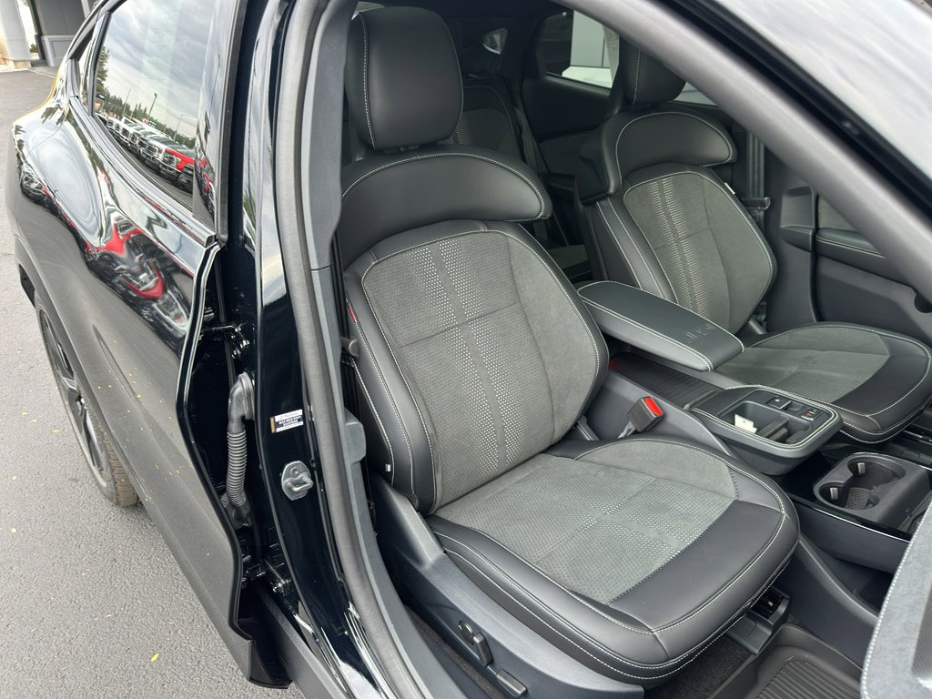 New 2025 Ford Mustang Mach-E GT w/ Interior Protection Package image 15