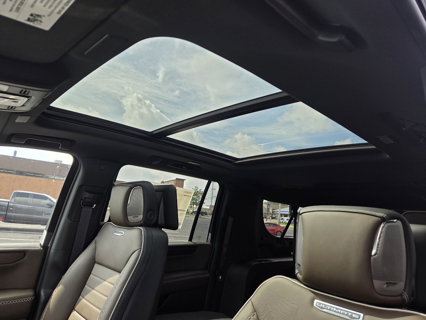 New 2026 GMC Yukon XL Denali Ultimate AWD/4WD image 6