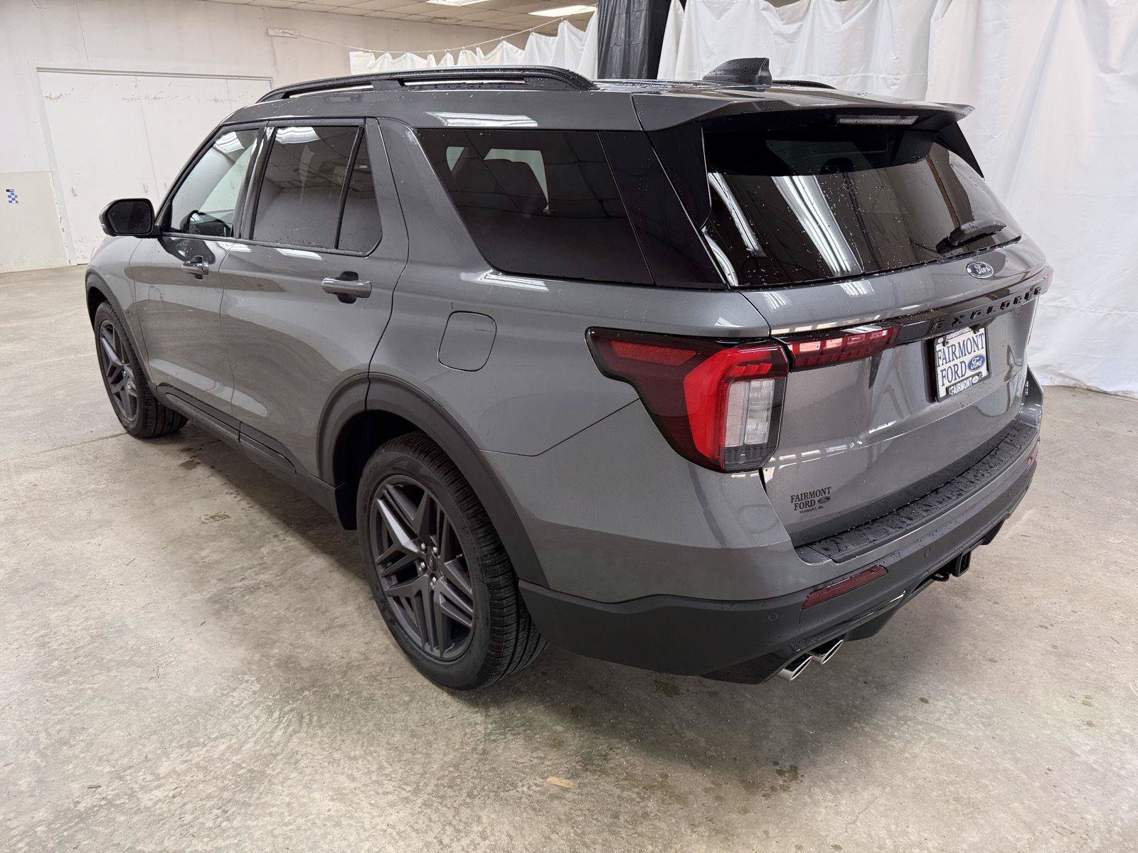 New 2026 Ford Explorer ST AWD/4WD image 5