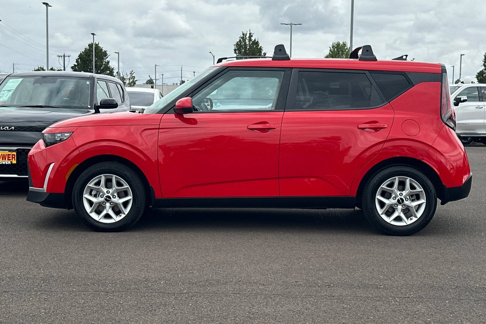 Used 2024 Kia Soul LX w/ Option Group 015 FWD image 7