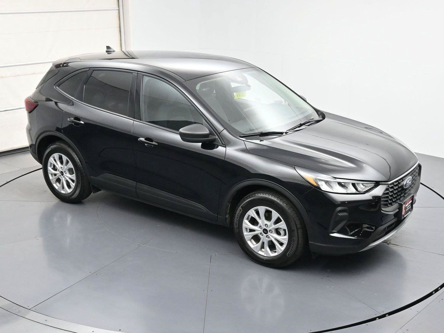 Used 2025 Ford Escape Active FWD image 34