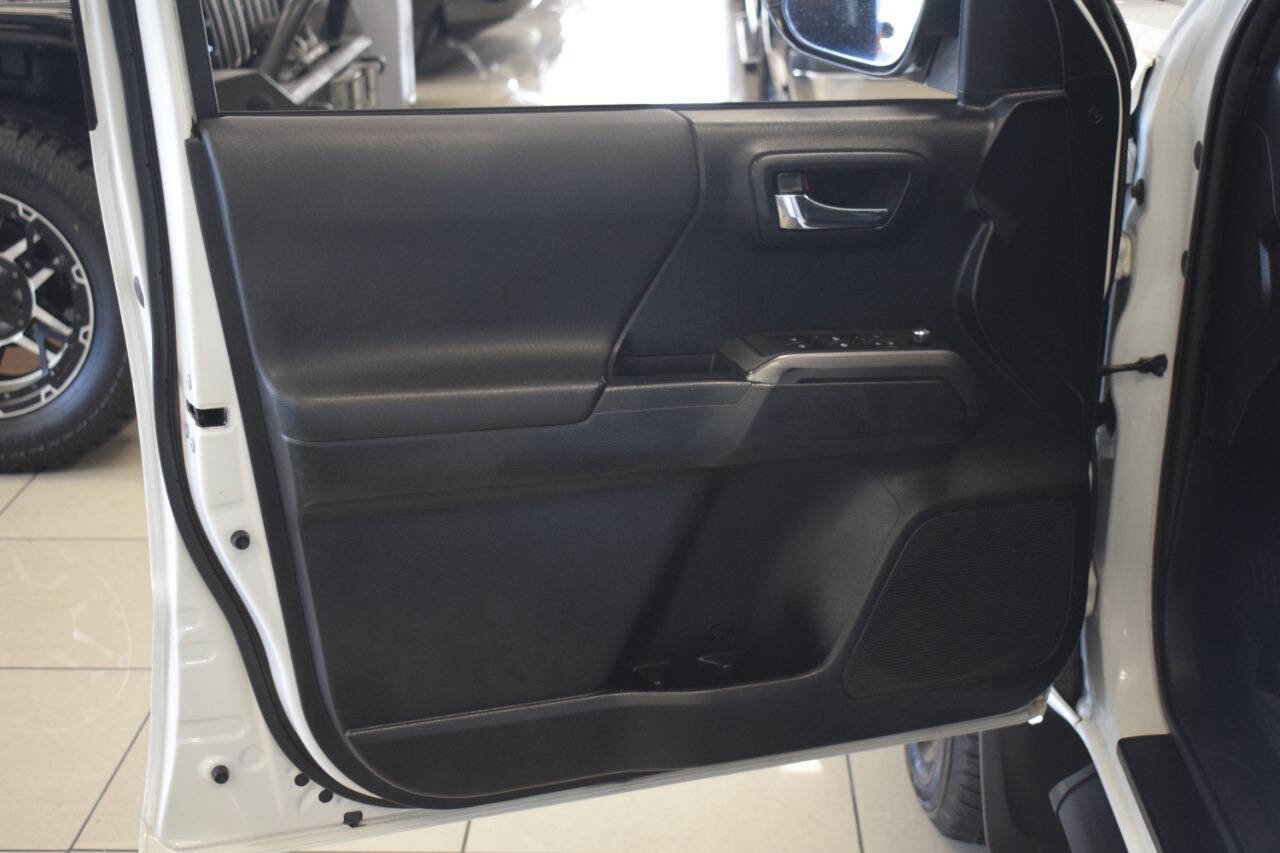 Used 2017 Toyota Tacoma TRD Pro AWD/4WD image 62